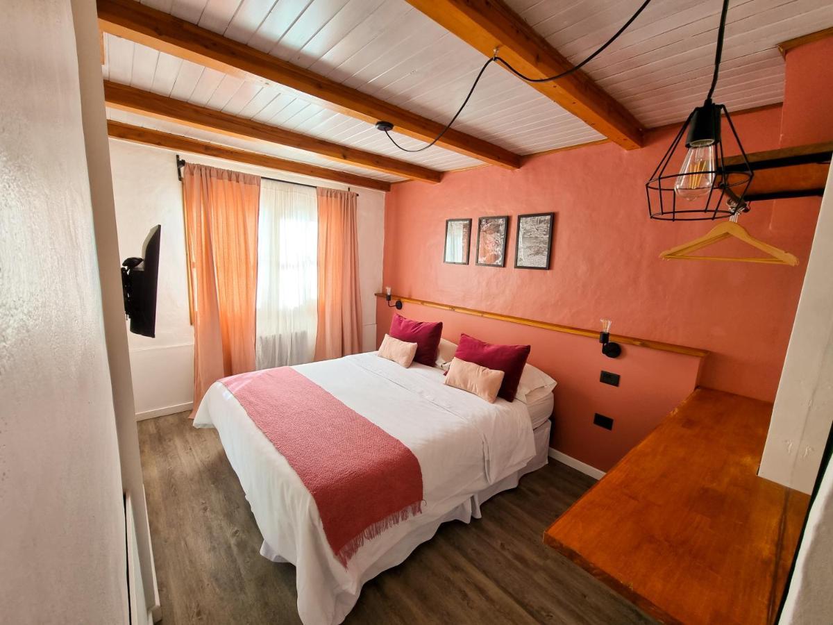 Hosteria Las Lucarnas San Martín de los Andes Екстериор снимка
